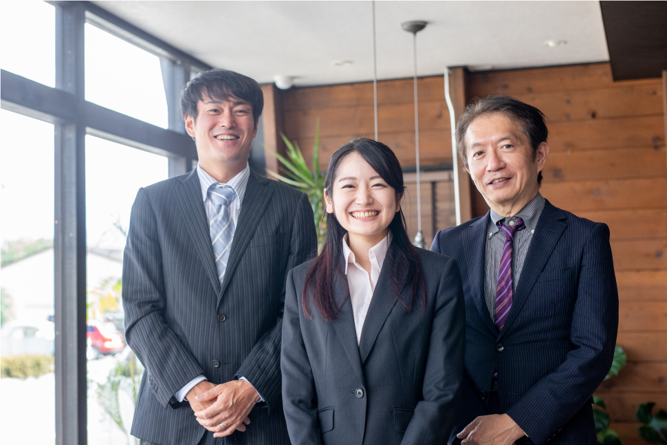 合同会社型DAOの設立を支援するスタッフ